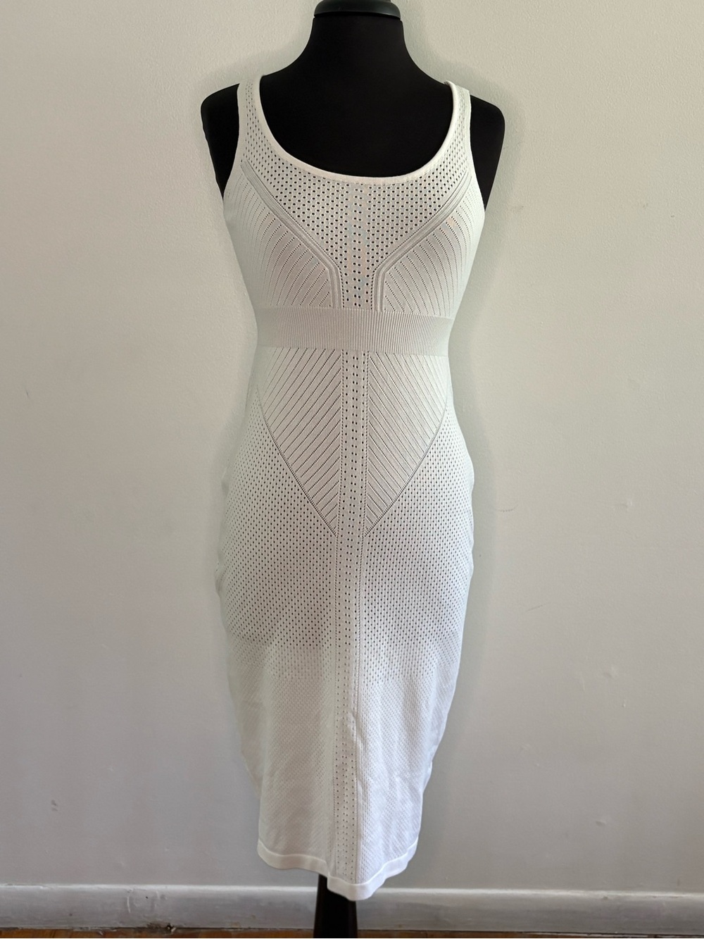 Almost Famous White Sleeveless Perforated Knit Midi Dress L